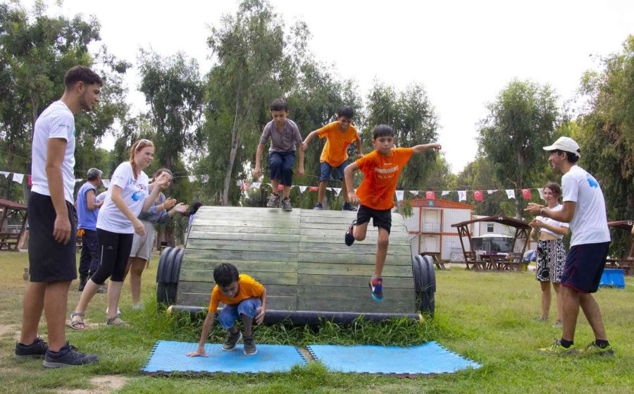 Tarsus Gençlik Kampı Yabancı Öğrencileri Misafir Etti