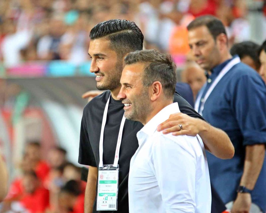 Spor Toto Süper Lig: Ft Antalyaspor: 0 - Galatasaray: 0 (ilk Yarı)