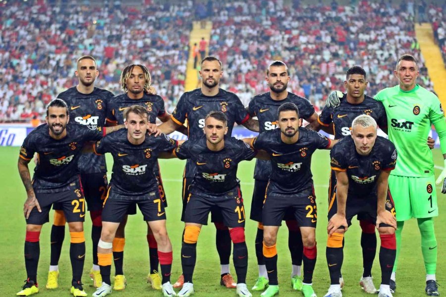 Spor Toto Süper Lig: Ft Antalyaspor: 0 - Galatasaray: 0 (ilk Yarı)