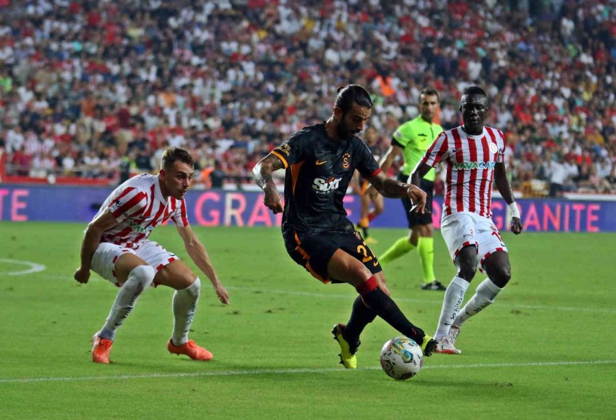 Spor Toto Süper Lig: Ft Antalyaspor: 0 - Galatasaray: 0 (ilk Yarı)