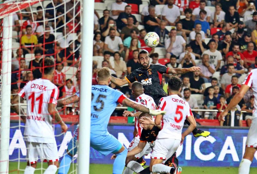 Spor Toto Süper Lig: Ft Antalyaspor: 0 - Galatasaray: 0 (ilk Yarı)