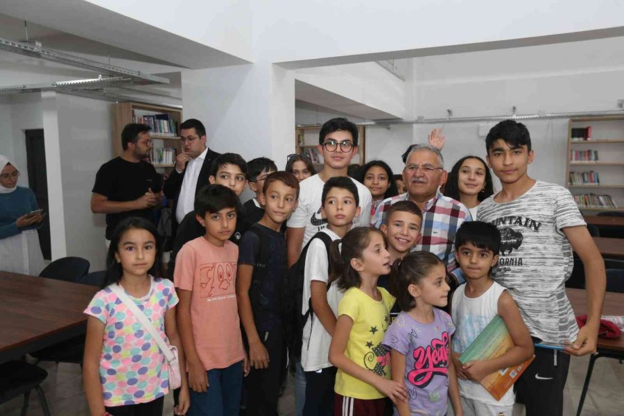 Büyükşehir Kütüphaneleri Kitapseverlerin Adresi Oldu