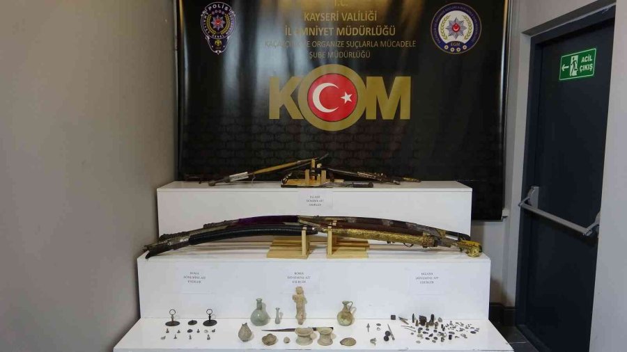 Yurtdışına Kaçırılmayı Bekleyen 150 Adet Tarihi Eser Bulundu