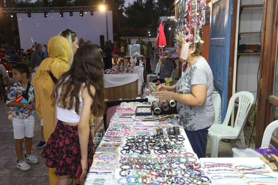 Kepez’in Nostaljik Yeşilçam Sokağı’nda Anılara Yolculuk