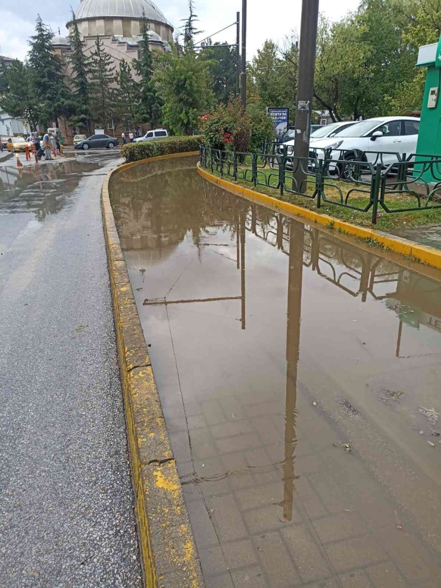 Eskişehir’de Şiddetli Sağanak Yağış