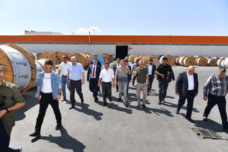 Vali Çiçek, Kayseri Osb Başkanı Yalçın Ve Yönetim Kurulu Üyelerini Ziyaret Etti