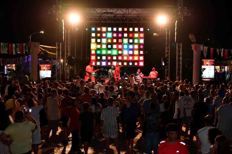 Kent Orkestrası Kızkalesi’nde Konser Verdi