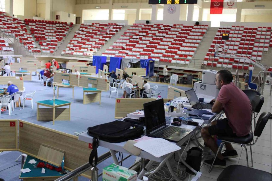 Kulüplerarası Briç Şampiyonası Tüm Hızı İle Devam Ediyor