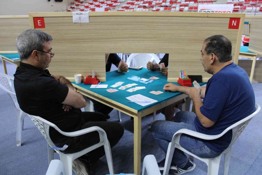 Kulüplerarası Briç Şampiyonası Tüm Hızı İle Devam Ediyor