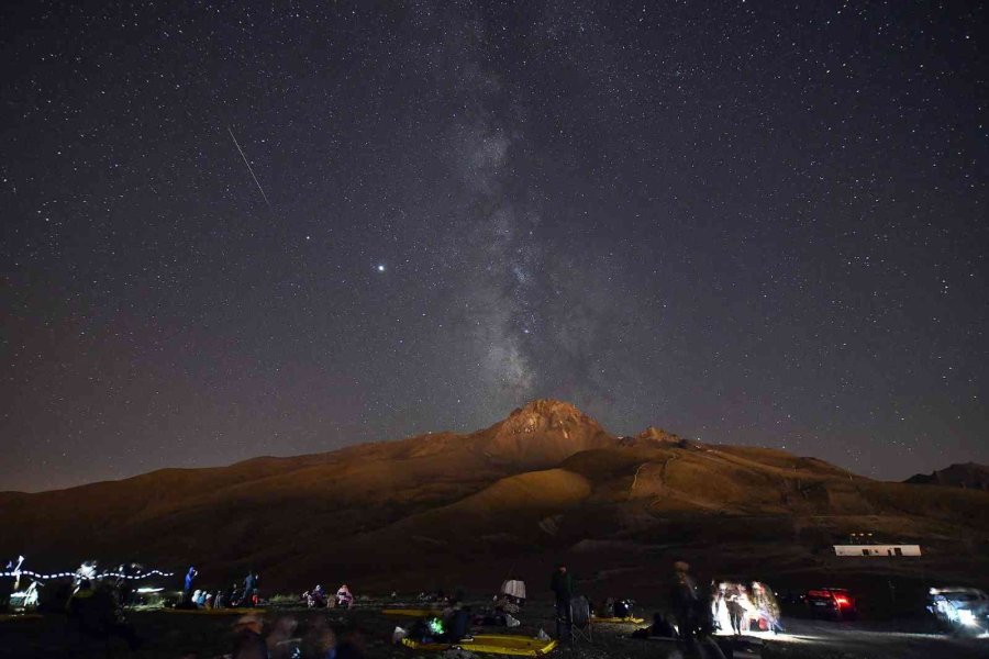 Meteorların Görsel Şöleni Erciyes’te İzlenecek