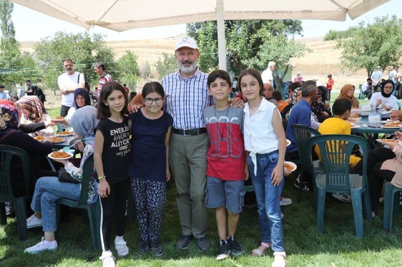 Başkan Çolakbayrakdar’dan Şenlik Tadında Buluşma