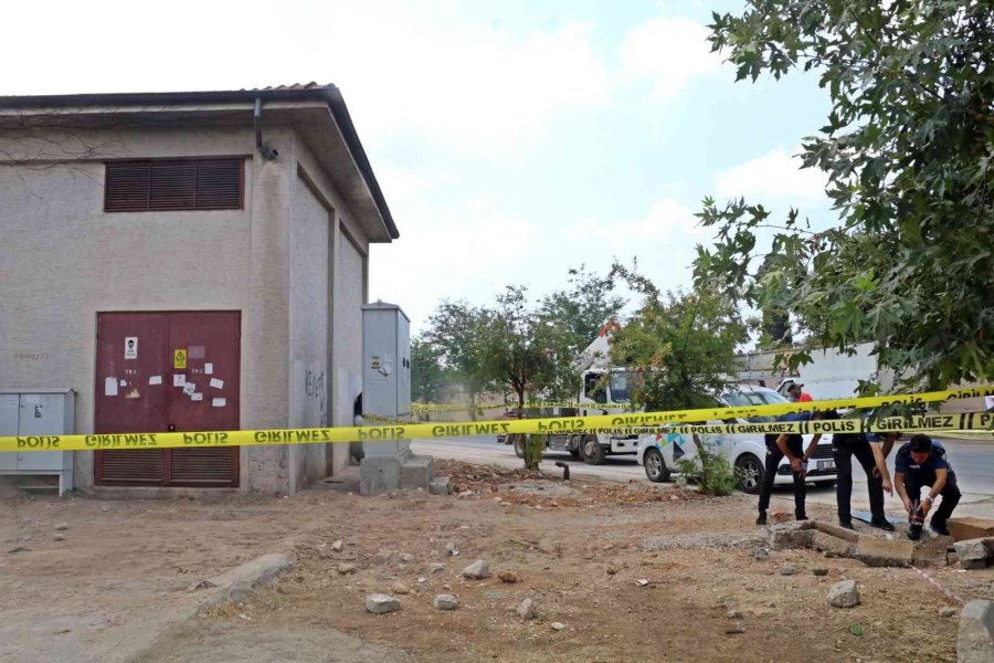 Yer Altı Şebeke Hattına Giren Hırsızlık Şüphelisinin Feci Sonu