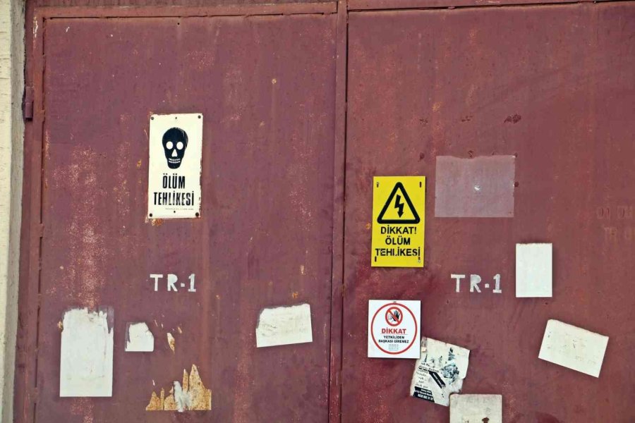 Yer Altı Şebeke Hattına Giren Hırsızlık Şüphelisinin Feci Sonu