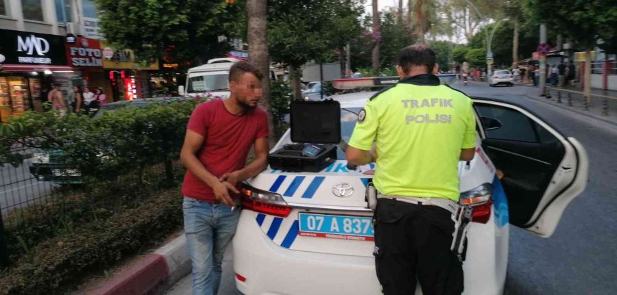 283 Promil Alkollü Sürücünün Ehliyetinin Olmadığı Ve Arandığı Ortaya Çıktı
