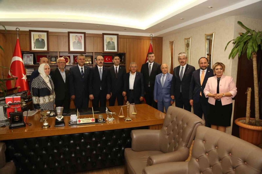 Başkan Büyükkılıç, Bakan Muş’a Sahabiye Projesi’ni Anlattı