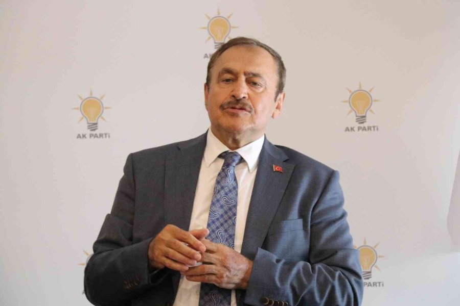 Veysel Eroğlu: “bakanlığımda 500 Bin Dekar Araziyi Sulamaya Açtık”