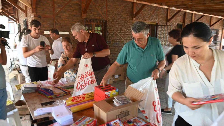 Binlerce Çocuğa Ücretsiz Kırtasiye Malzemeleri Ulaştırılacak