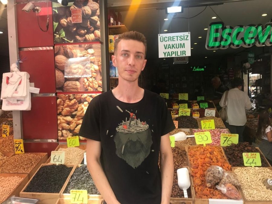 Muharrem Ayının Gelmesiyle Aşurelik Malzemelerin Satışı Önemli Ölçüde Arttı