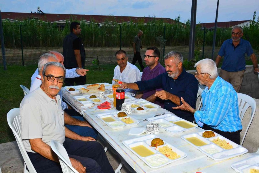 Manavgat’ta Canlarla Muharrem Ayı İftarı