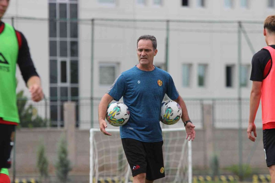 Eskişehirsporlu Oyuncular Aktivasyon Ve Rejenerasyon Çalışmaları İle Antrenmanlarını Tamamladı