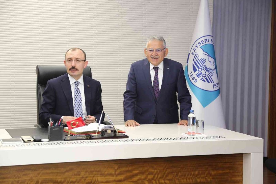 Bakan Muş’tan Başkan Büyükkılıç’a Tebrik Ve Teşekkür