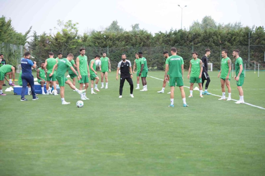 İlhan Palut: “konferans Ligi’nde Gruplara Katılmak İstiyoruz”