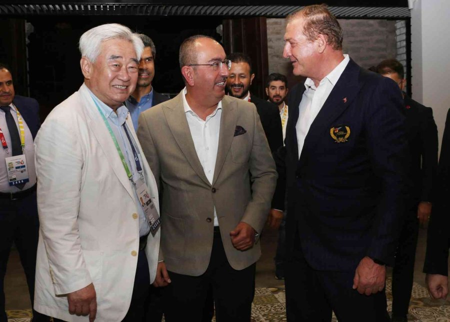 Başkan Kavuş, Taekwondo Dünyasından Misafirlerini Ağırladı