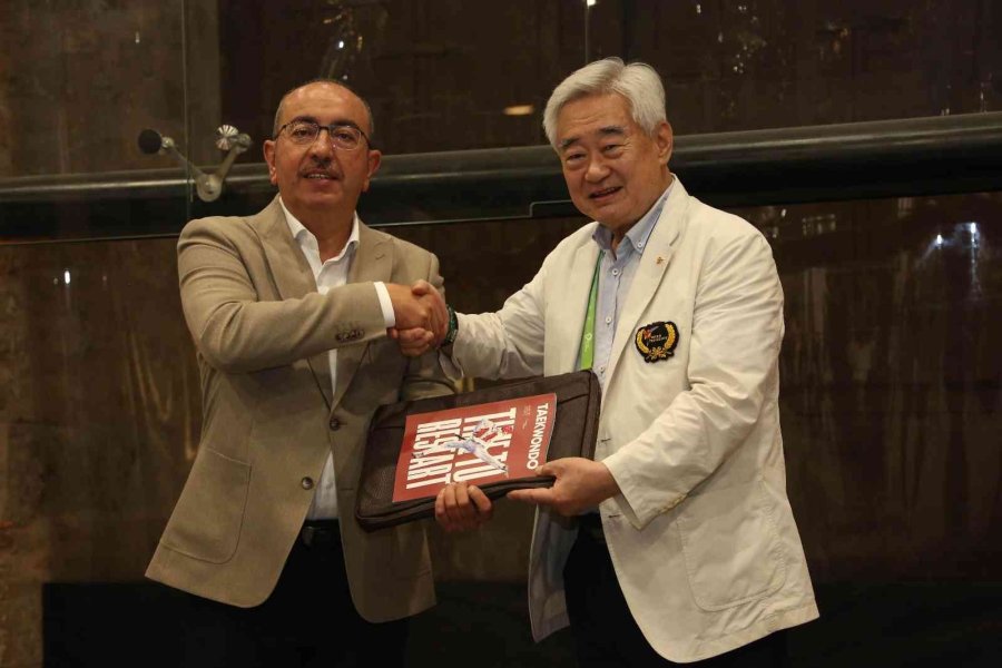 Başkan Kavuş, Taekwondo Dünyasından Misafirlerini Ağırladı