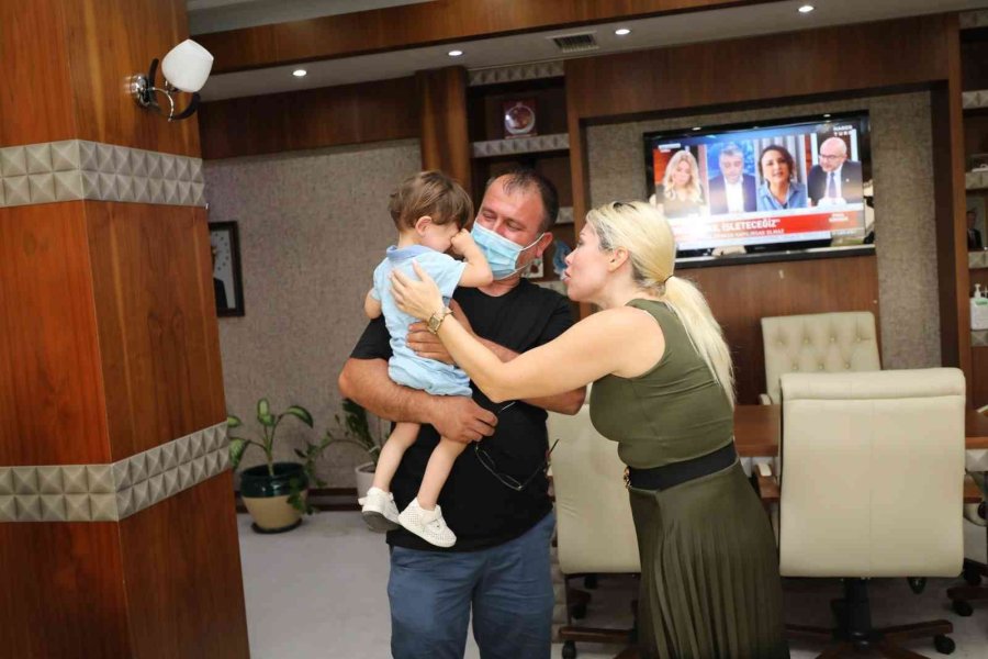 Ömer Bebek Tüm Dünyaya Umut Oldu