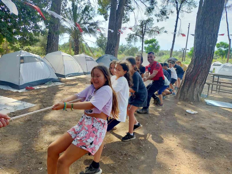 Jandarmadan İzci Çocuklara Dağcılık Eğitimi