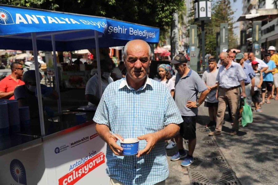 Turistler Aşureyi Çok Sevdi