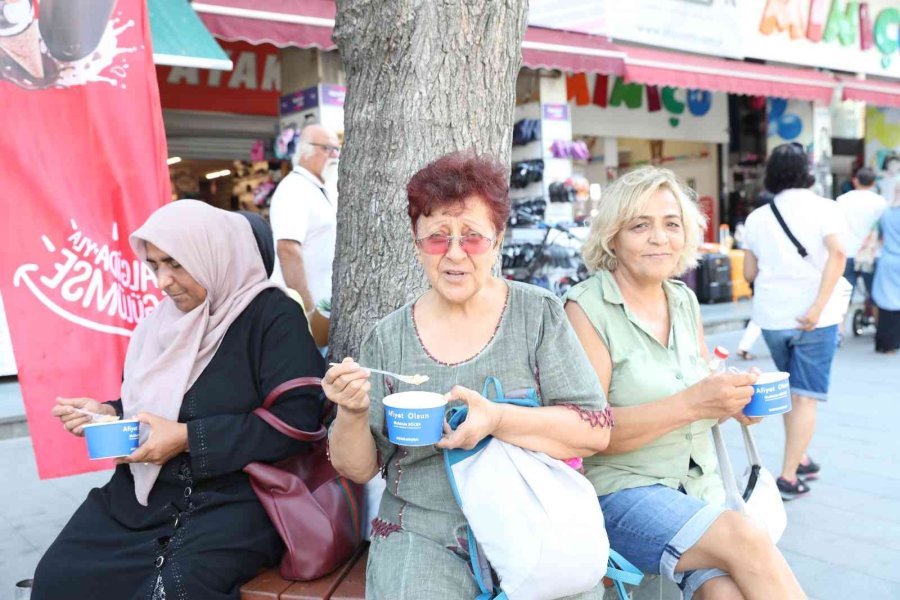 Turistler Aşureyi Çok Sevdi
