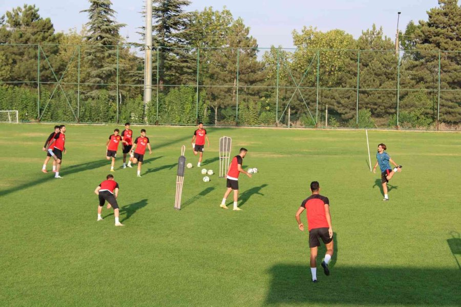 Eskişehirspor Ve Bursaspor Arasında Türkiye’ye Örnek Olacak Bir Hazırlık Maçı Yapılacak