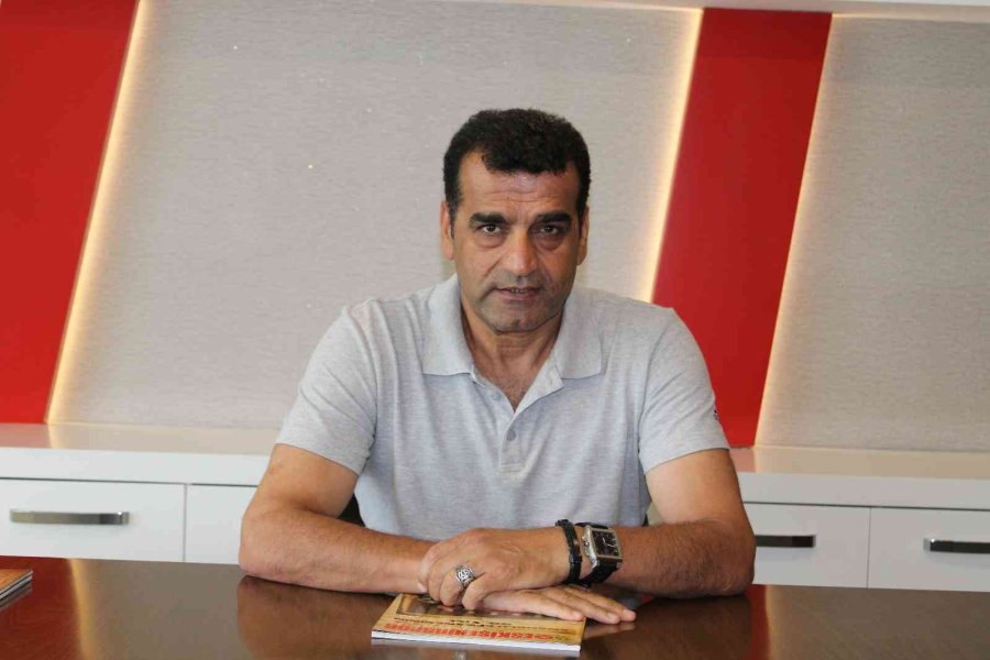 Eskişehirspor’un Yeni Sportif Direktörü Ayhan Taşçı Oldu