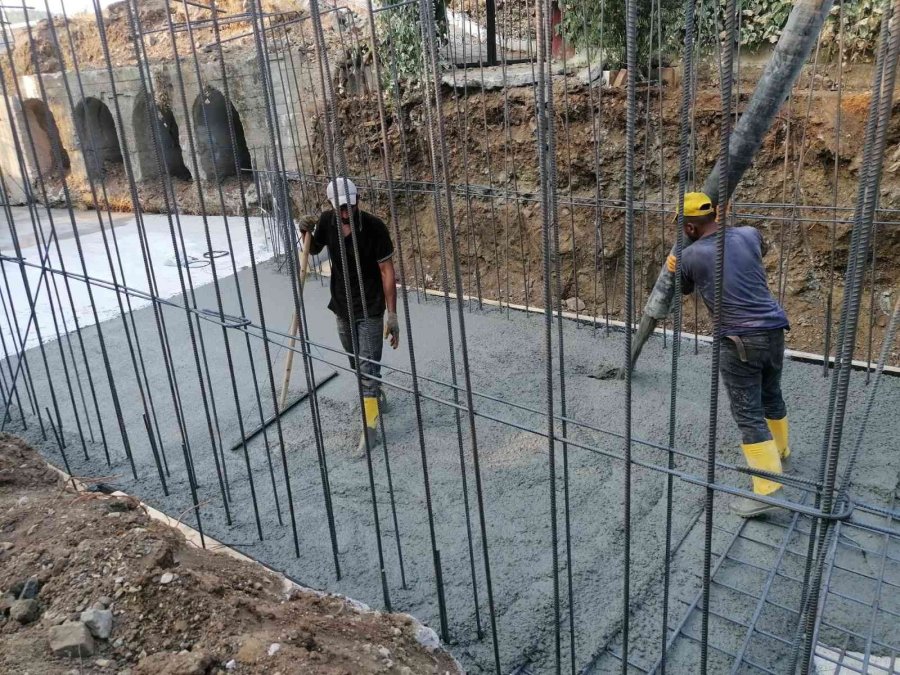 Kemer’de Alt Ve Üstyapı Çalışmaları Sürüyor