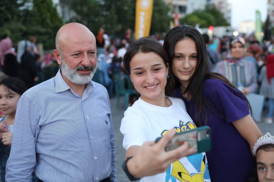 Kocasinan’lı Çocuklar, Başkan Çolakbayrakdar İle Şenlendi