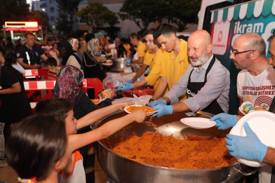 Kocasinan’lı Çocuklar, Başkan Çolakbayrakdar İle Şenlendi