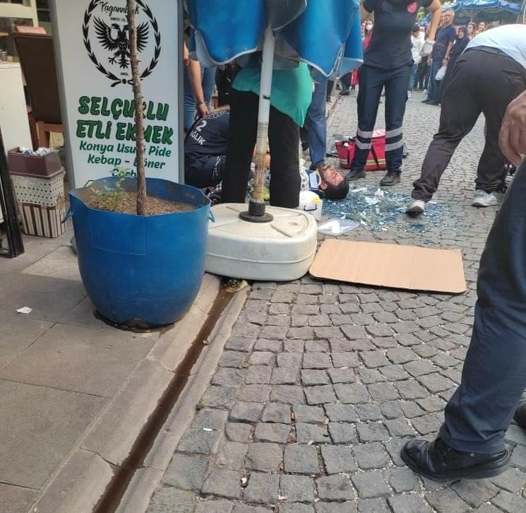 Dördüncü Kattan Kopan Cam Vatandaşın Üzerine Düştü