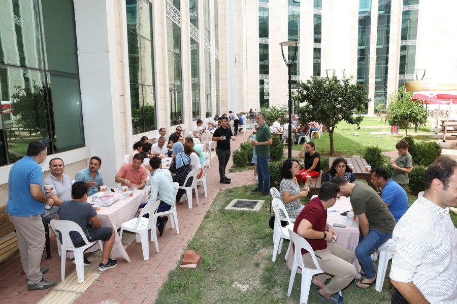 Alkü’de Aşure İkramı