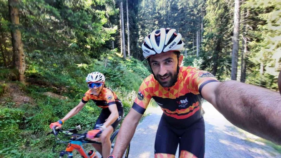 Eskişehirli Millî Bisikletçiler Belçika’da Türkiye’yi Temsil Edecek