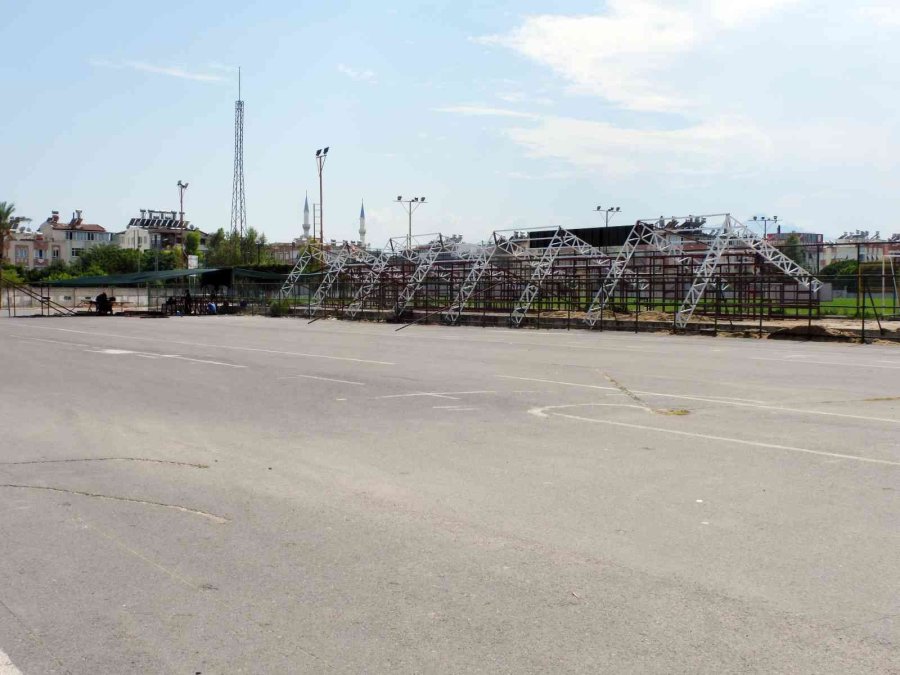 Hasan Doğan Stadyumu Yenileniyor