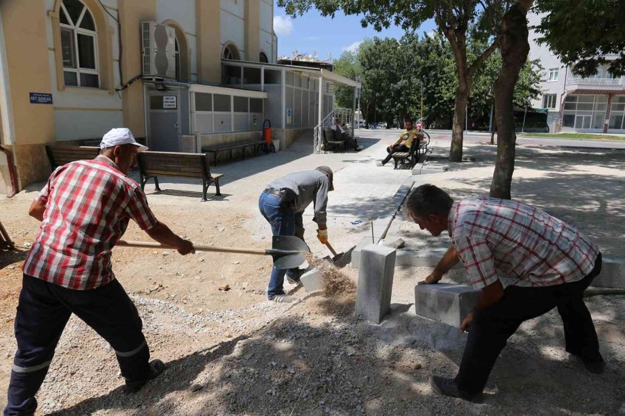 Karaman’da Yaşar Bilgin Parkı Yeniliyor