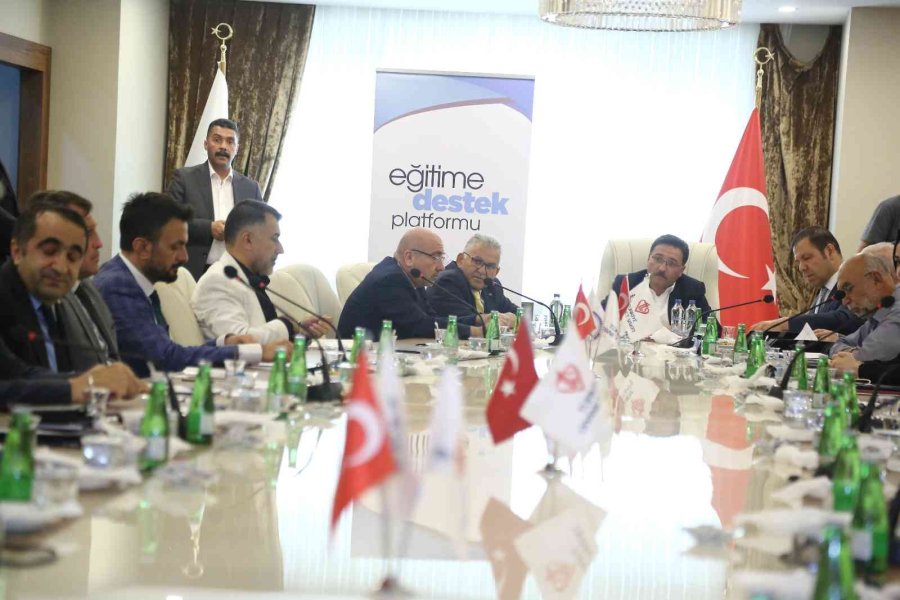 Vali Çiçek Ve Başkan Büyükkılıç’tan Eğitim Zirvesi