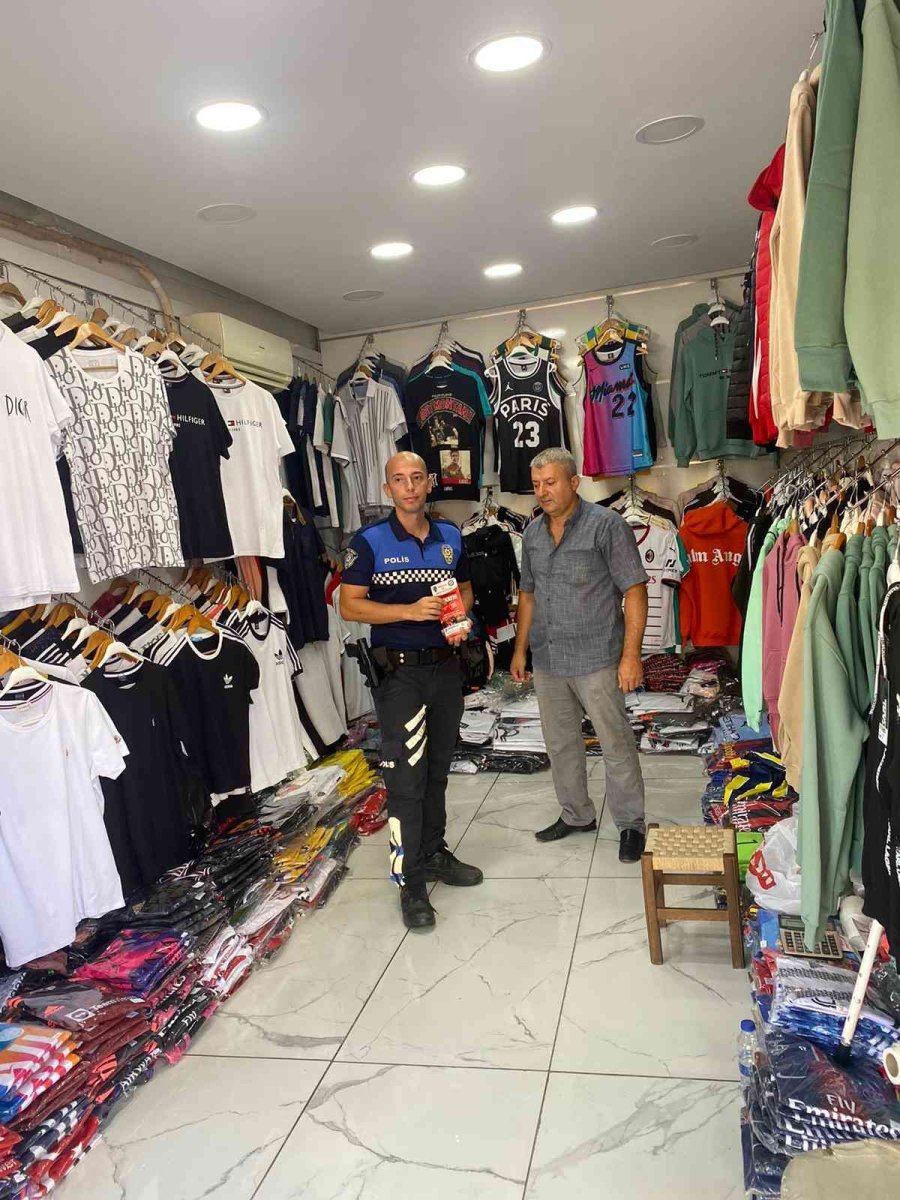 Manavgat’ta, Polisten Dilenci Ve Dolandırıcılık Uyarısı