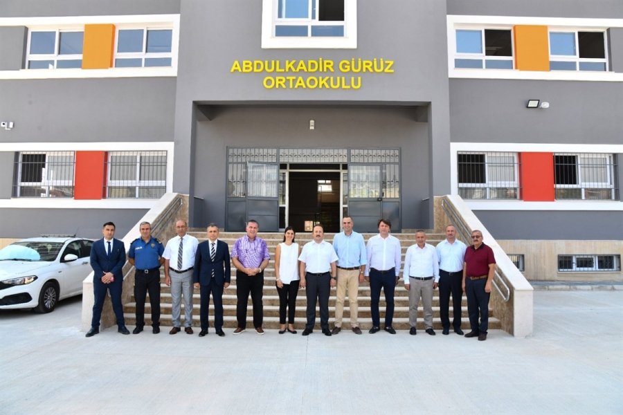 Vali Pehlivan, Yapımı Tamamlanan Okullarda İncelemelerde Bulundu