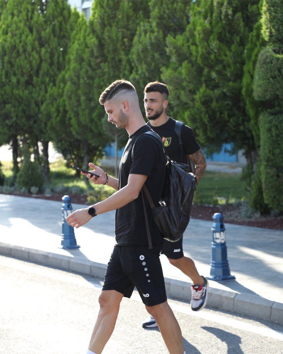 İstanbulspor Kayseri’ye Geldi