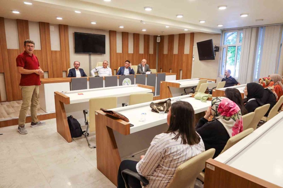 Yahyalı Belediyesi İlk ‘kadın Kooperatifi’ni Kurdu