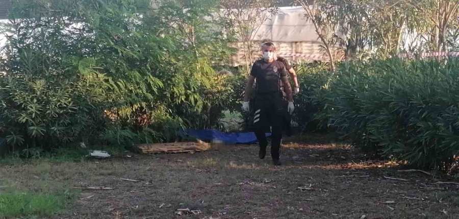 Antalya’da Otluk Alanda Ceset Bulundu