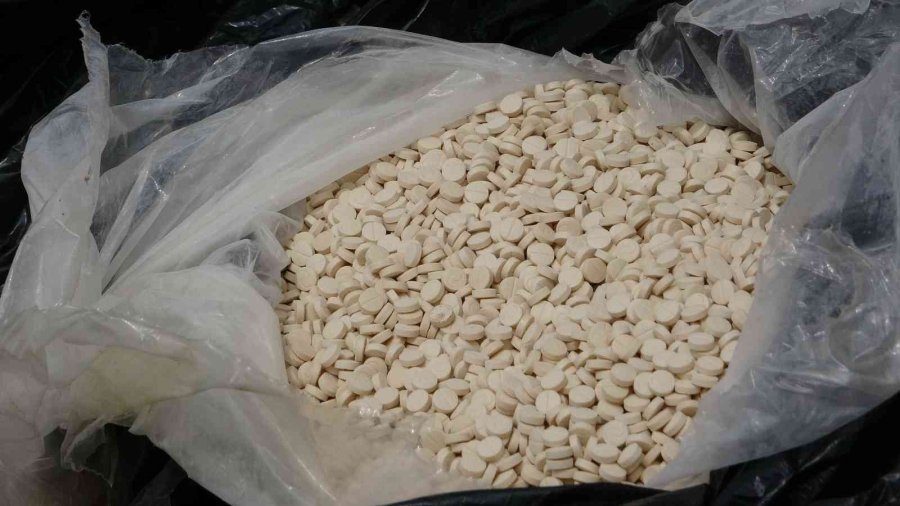 ’gökbey’ Operasyonunda 2 Milyon Adet Captagon Ele Geçirildi