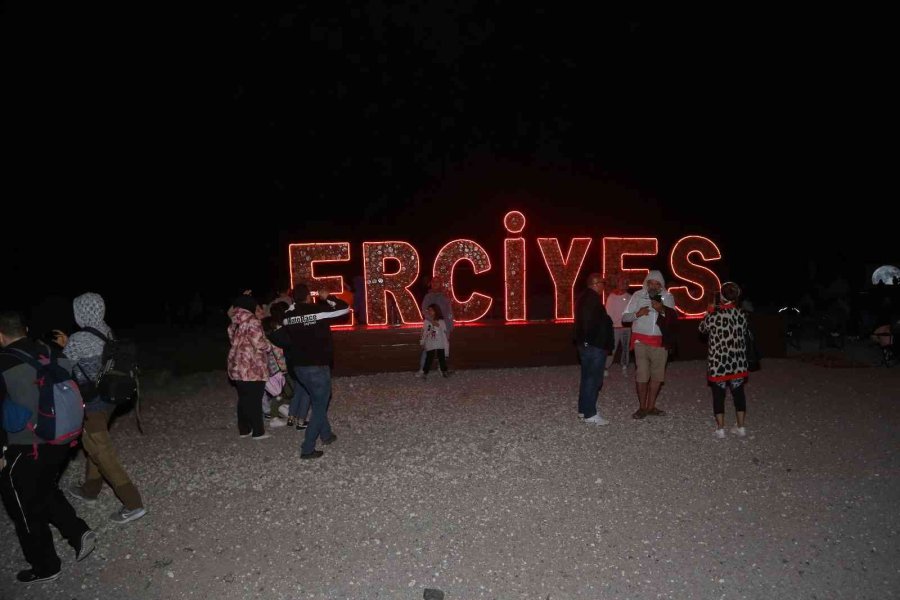 Kayserililer Perseid Yağmurunu 2 Bin 650 Metreden Gözlemledi